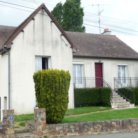 Immobilier des Deux Rives : Maison / Villa | VILLAINES-LA-JUHEL (53700) | 115.00m2 | 96 000 € 