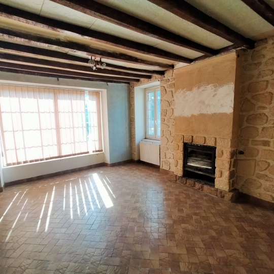  Immobilier des Deux Rives : House | LA CHAPELLE-AU-RIBOUL (53440) | 103 m2 | 38 600 € 