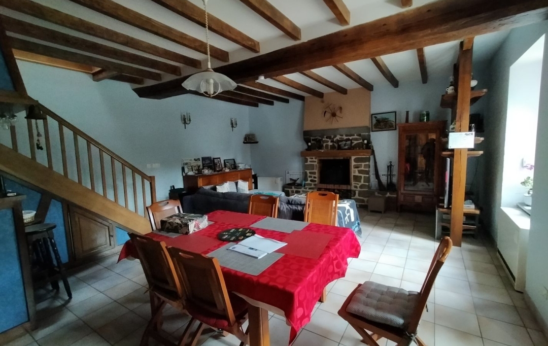 Immobilier des Deux Rives : Maison / Villa | LOUPFOUGERES (53700) | 95 m2 | 47 000 € 